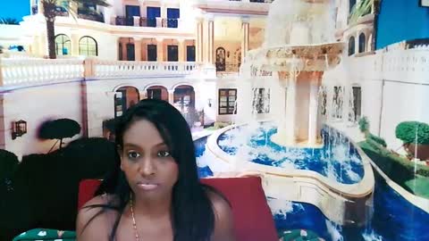 Snapshot of indianlovebug chatting on 12.23.24 Leah online show from 12.23.24