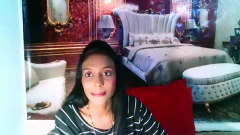 Snapshot of indianlovebug chatting on 01.14.25 Leah online show from 01.14.25