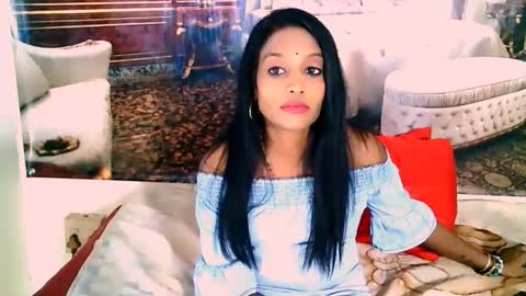 Leah online show from 10.18.25