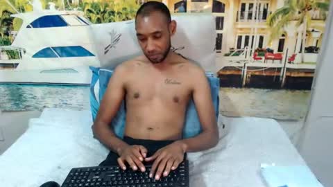 Snapshot of indianmagicmike69 chatting on 06.26.26 indianmagicmike69 online show from 06.26.26