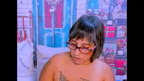 indianroxy27 online show from 12.21.25