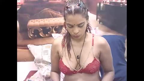 Snapshot of indiansexyass4u2luv chatting on 01.05.25 indiansexyass4u2luv online show from 01.05.25