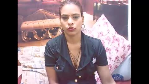 Snapshot of indiansexyass4u2luv chatting on 01.14.25 indiansexyass4u2luv online show from 01.14.25