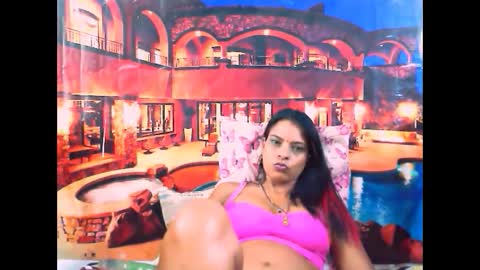 Snapshot of indiansexyass4u2luv chatting on 01.24.25 indiansexyass4u2luv online show from 01.24.25