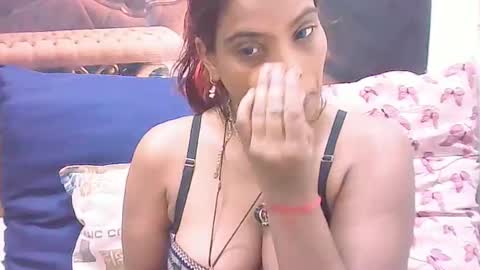 Snapshot of indiansexyass4u2luv chatting on 02.23.25 indiansexyass4u2luv online show from 02.23.25