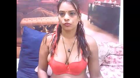Snapshot of indiansexyass4u2luv chatting on 02.24.25 indiansexyass4u2luv online show from 02.24.25