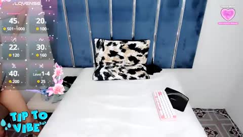 YASMIN online show from 02.06.25