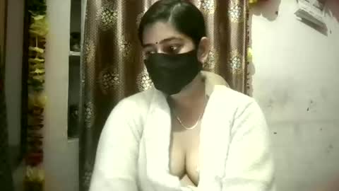 indiansexyqueen online show from 01.11.26