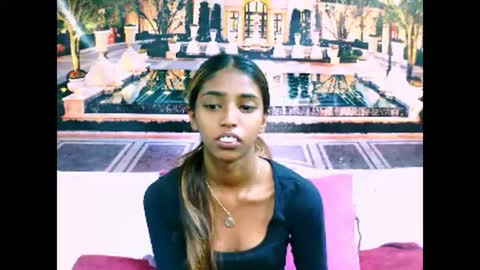 Snapshot of indiansexyslender4u2luv chatting on 12.30.24 indiansexyslender4u2luv online show from 12.30.24