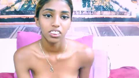 Snapshot of indiansexyslender4u2luv chatting on 12.30.24 indiansexyslender4u2luv online show from 12.30.24