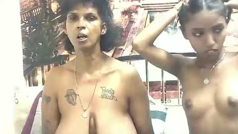 Snapshot of indiansexyslender4u2luv chatting on 01.08.25 indiansexyslender4u2luv online show from 01.08.25