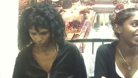 Snapshot of indiansexyslender4u2luv chatting on 01.17.25 indiansexyslender4u2luv online show from 01.17.25