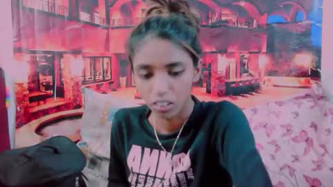 Snapshot of indiansexyslender4u2luv chatting on 01.21.25 indiansexyslender4u2luv online show from 01.21.25