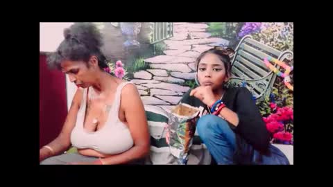 Snapshot of indiansexyslender4u2luv chatting on 01.21.25 indiansexyslender4u2luv online show from 01.21.25