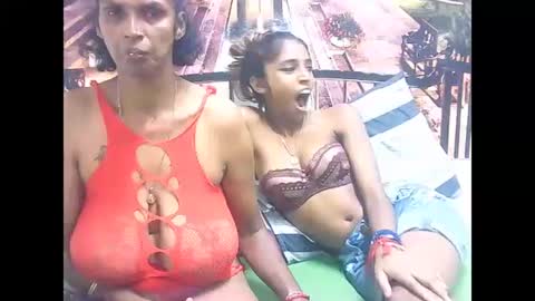 Snapshot of indiansexyslender4u2luv chatting on 01.27.25 indiansexyslender4u2luv online show from 01.27.25