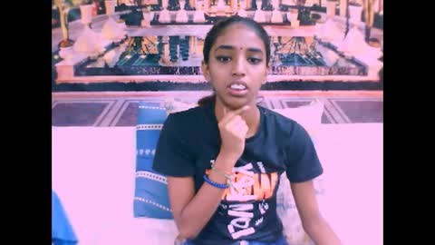 Snapshot of indiansexyslender4u2luv chatting on 02.04.25 indiansexyslender4u2luv online show from 02.04.25