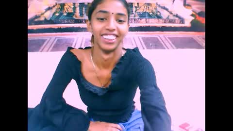 Snapshot of indiansexyslender4u2luv chatting on 02.07.25 indiansexyslender4u2luv online show from 02.07.25