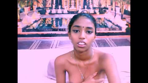 Snapshot of indiansexyslender4u2luv chatting on 02.23.25 indiansexyslender4u2luv online show from 02.23.25