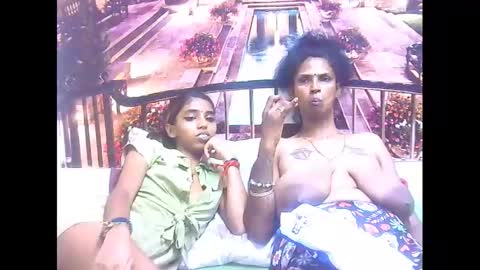 Snapshot of indiansexyslender4u2luv chatting on 03.05.25 indiansexyslender4u2luv online show from 03.05.25