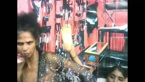 Snapshot of indiansexyslender4u2luv chatting on 03.10.25 indiansexyslender4u2luv online show from 03.10.25