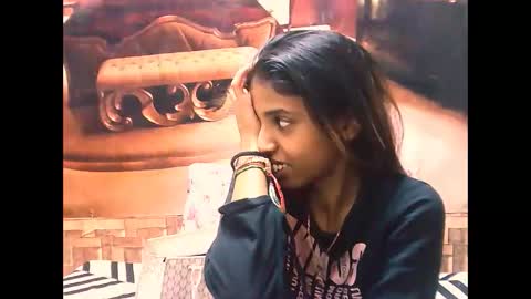 Snapshot of indiansexyslender4u2luv chatting on 09.15.25 indiansexyslender4u2luv online show from 09.15.25