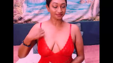 Snapshot of indianspicy69 chatting on 12.12.24 Shreya online show from 12.12.24