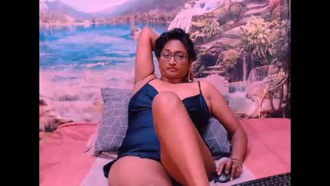Snapshot of indianspicy69 chatting on 02.13.25 Shreya online show from 02.13.25