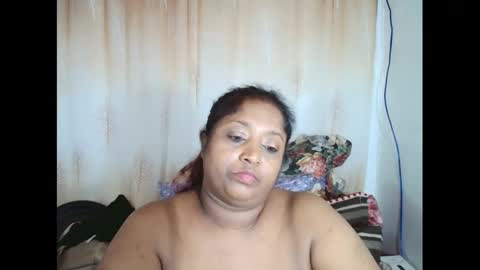 Snapshot of indiantasha chatting on 12.28.24 indiantasha online show from 12.28.24