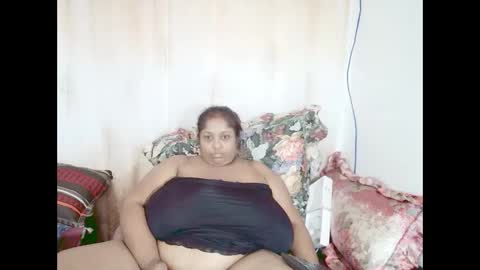 Snapshot of indiantasha chatting on 12.30.24 indiantasha online show from 12.30.24