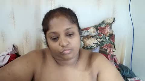 Snapshot of indiantasha chatting on 02.15.25 indiantasha online show from 02.15.25