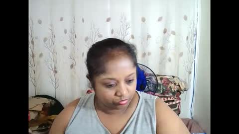 Snapshot of indiantasha chatting on 10.30.25 indiantasha online show from 10.30.25