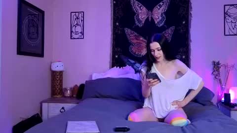 Indigo Bay online show from 03.11.26