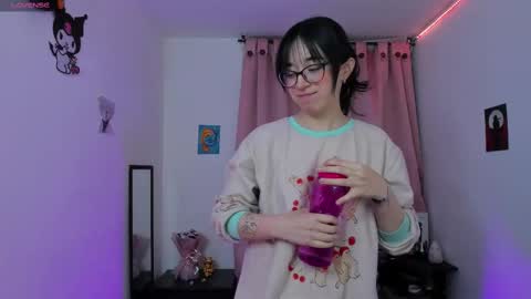 Snapshot of indra_cam chatting on 03.08.25 Diana online show from 03.08.25