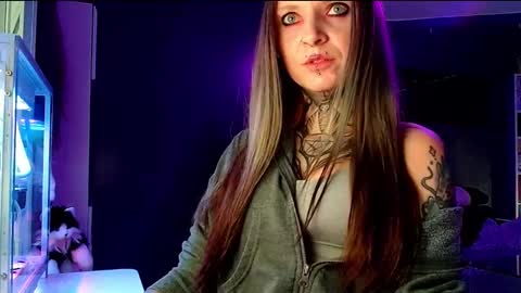 InesDesire online show from 12.19.24