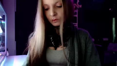 InesDesire online show from 02.11.25