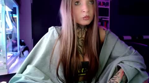 InesDesire online show from 02.23.25