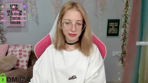 Mia online show from 03.24.26