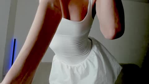 Snapshot of infinite_reality chatting on 10.20.25 Sabi online show from 10.20.25