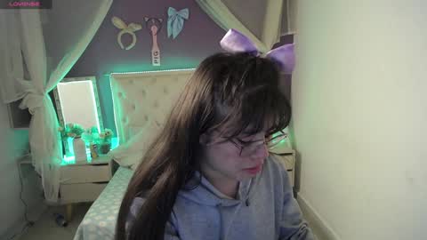 Snapshot of ingrid_casas chatting on 01.22.25 Ingrid petite online show from 01.22.25