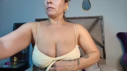            online show from 11.08.25