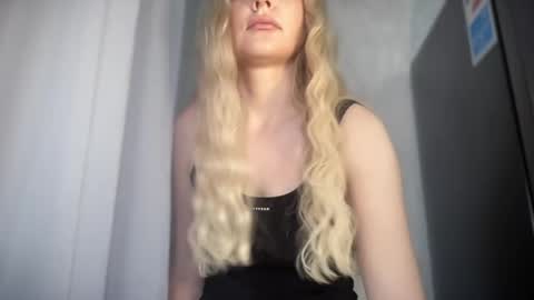 iniva05 online show from 04.11.26