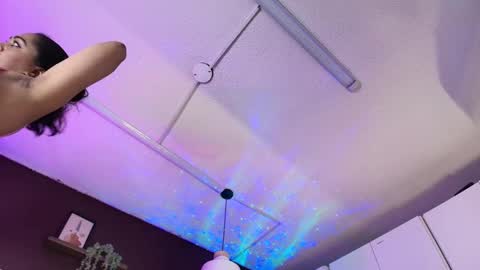 Snapshot of inndrahot chatting on 10.24.25 Indra online show from 10.24.25