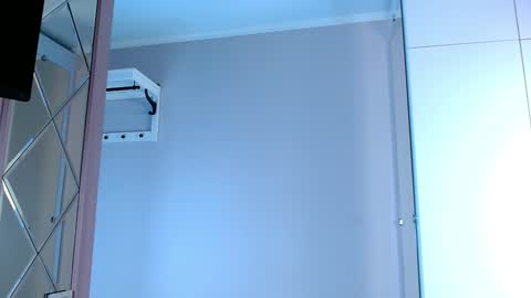 Lina online show from 12.18.24