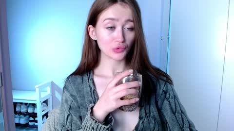 Lina online show from 01.28.25