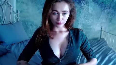 Lina online show from 09.11.25