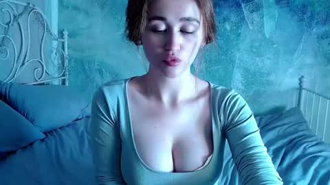 Lina online show from 09.12.25