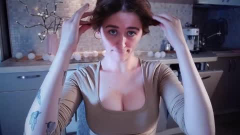 Lina online show from 09.25.25