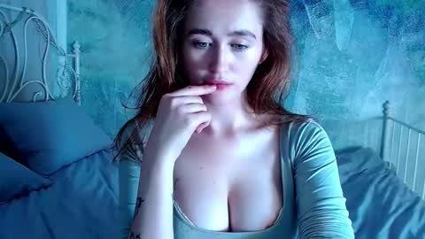 Lina online show from 09.26.25