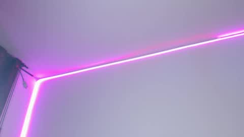 Abril online show from 11.21.25