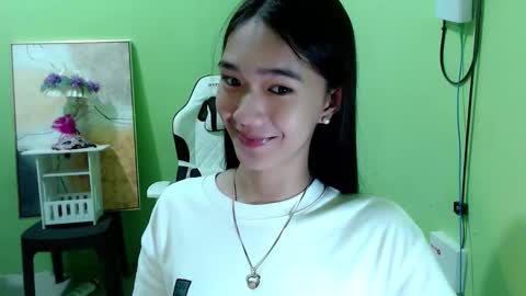 Snapshot of innocent_reign69 chatting on 09.09.25 Reign online show from 09.09.25